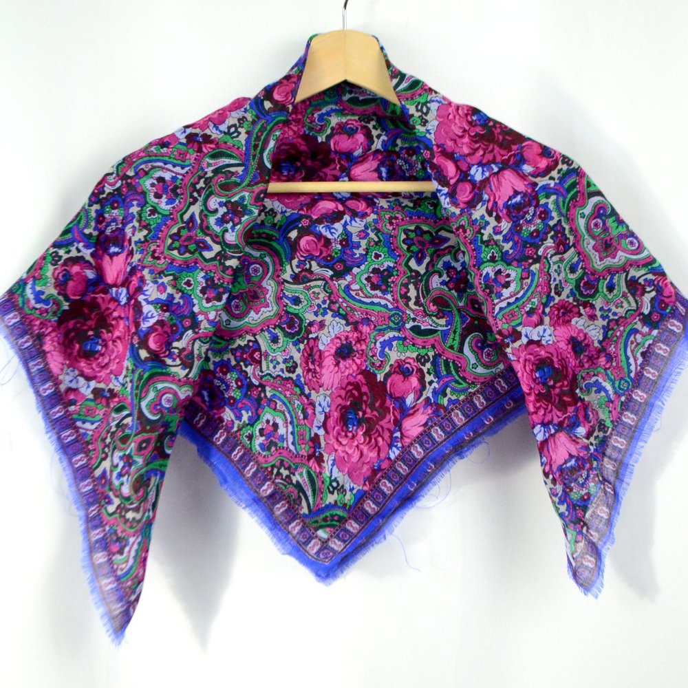 Oscar De La Renta Square Wool Scarf Paisley Floral